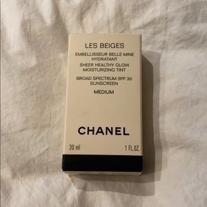 Chanel Les Beiges Medium Sheer Tinted Moisturizer